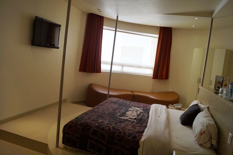 Love Hotel Kron Мехико Экстерьер фото