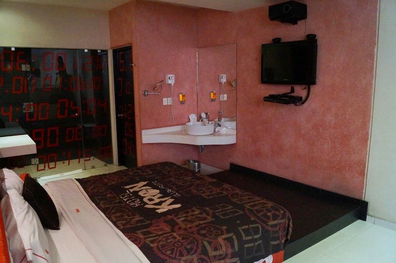 Love Hotel Kron Мехико Экстерьер фото